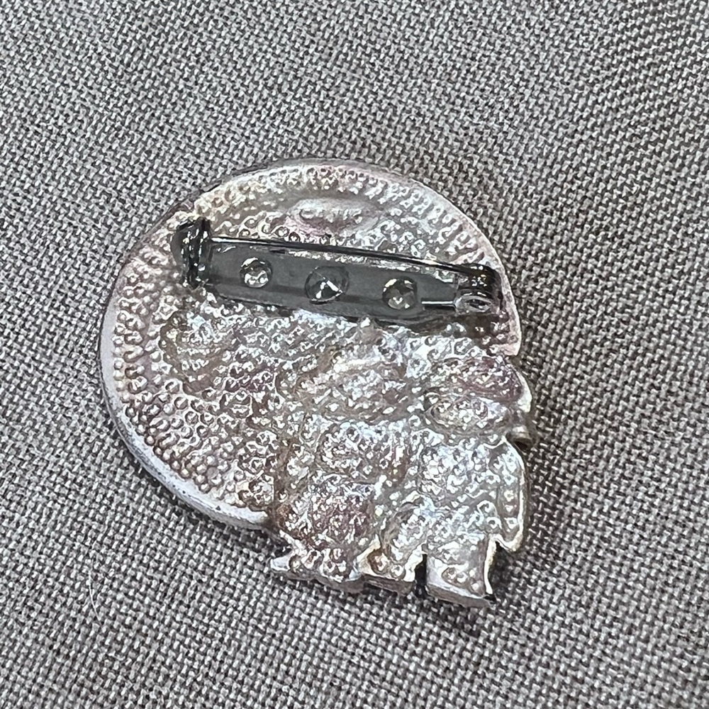 Teachers Shape the Future Enamel Brooch Pin Cute Teacher Gift School Theme JMC - Picture 3 of 3